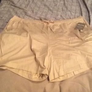 White Stag Knit Short